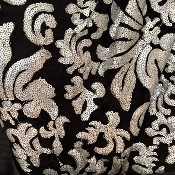 Formal Betsy & Adam One Shoulder Mermaid Gown with Sequins 8P - Picture 6 of 6